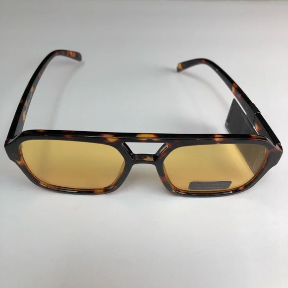 House of Harlow 1960 Tortoise Frame Sunglasses with Yellow Lenses - Picture 2 of 5